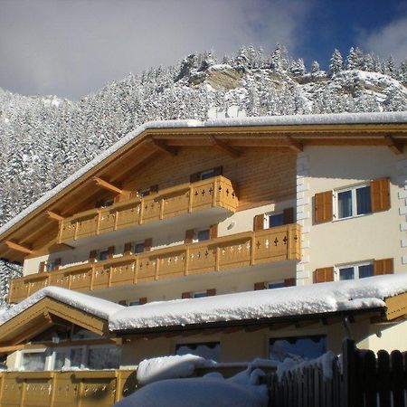 Albergo Fiordaliso Canazei Bagian luar foto