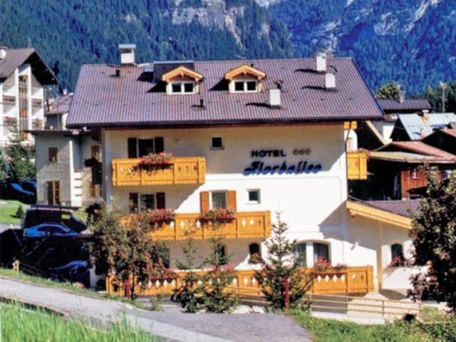 Albergo Fiordaliso Canazei Bagian luar foto