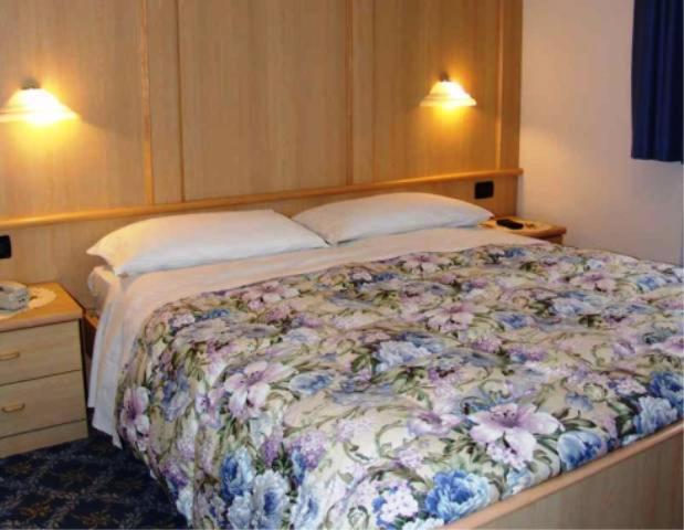 Albergo Fiordaliso Canazei Bagian luar foto
