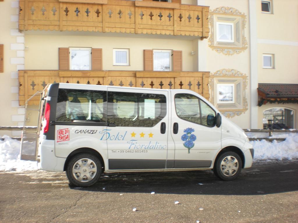 Albergo Fiordaliso Canazei Bagian luar foto