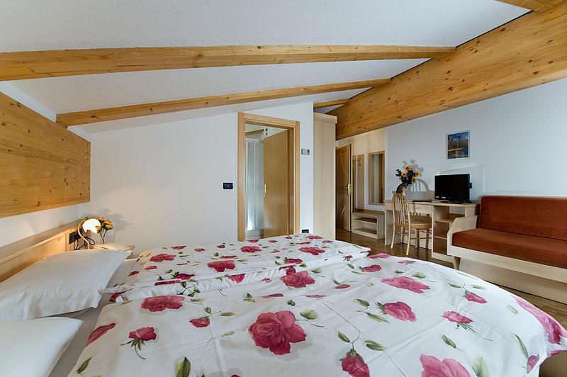 Albergo Fiordaliso Canazei Ruang foto